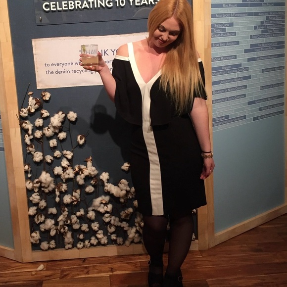 Zara Black and White Cold Shoulder Dress - Picture 2 of 6